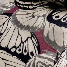 Load image into Gallery viewer, JILLIAN Sofa