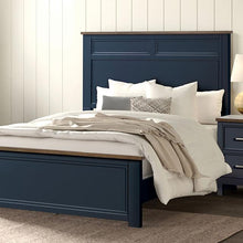 Load image into Gallery viewer, Pinetop 4 &amp; 5 Piece Twin Bedroom Set White &amp; Blue