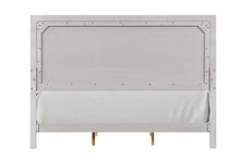 Load image into Gallery viewer, Crowthorne Queen Bedroom Set