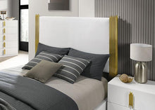 Load image into Gallery viewer, Basildon Queen Bedroom Set