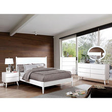 Load image into Gallery viewer, LENNART II White Oval Mirror