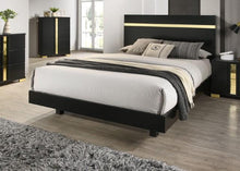 Load image into Gallery viewer, Lillestrom Queen Bedroom Set