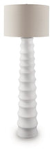 Load image into Gallery viewer, Veraleigh Floor Lamp