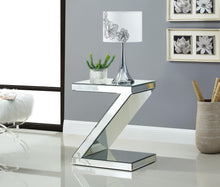 Load image into Gallery viewer, Zee End Table