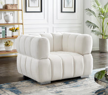 Load image into Gallery viewer, Gwen Cream Velvet Chair