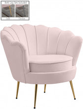 Load image into Gallery viewer, Gardenia Pink Velvet Chair