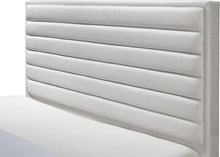 Load image into Gallery viewer, Hunter Cream Linen Queen Bed