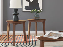 Load image into Gallery viewer, Lyncott Table (Set of 3)