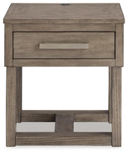 Load image into Gallery viewer, Loyaska Occasional Table Set