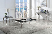 Load image into Gallery viewer, Wetzikon End Table