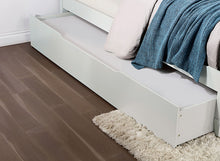 Load image into Gallery viewer, Lycoris Bed