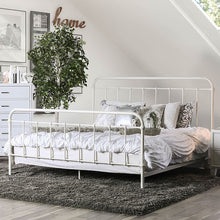 Load image into Gallery viewer, Iria Bed Brown &amp; Black