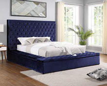 Load image into Gallery viewer, Davida Queen Bed Blue