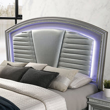 Load image into Gallery viewer, Maddie Queen Bedroom Set