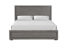 Load image into Gallery viewer, Crowthorne Queen Bedroom Set