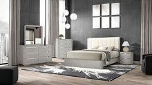 Load image into Gallery viewer, Osterley Queen &amp; E.King Bed Grey &amp; Black