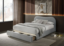 Load image into Gallery viewer, Grimsby E.King Bed