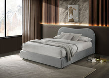 Load image into Gallery viewer, Grimsby E.King Bed