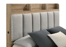 Load image into Gallery viewer, Posey E.King Bed