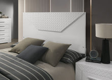 Load image into Gallery viewer, Whitby Queen Bedroom Set