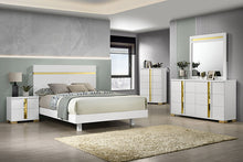 Load image into Gallery viewer, Lillestrom E.King, Queen, Full, &amp; Full Bed Black &amp; White