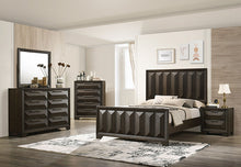 Load image into Gallery viewer, Hexham King &amp; Queen Bed
