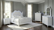 Load image into Gallery viewer, Swindon 5 Pc. Queen Bedroom Set