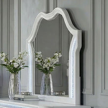 Load image into Gallery viewer, Swindon Mirror w/ LED