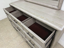 Load image into Gallery viewer, Midhurst Dresser
