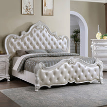 Load image into Gallery viewer, Ventresca E.King &amp; Queen Bed White &amp; Chrome