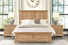 Load image into Gallery viewer, McHenry Queen Bed